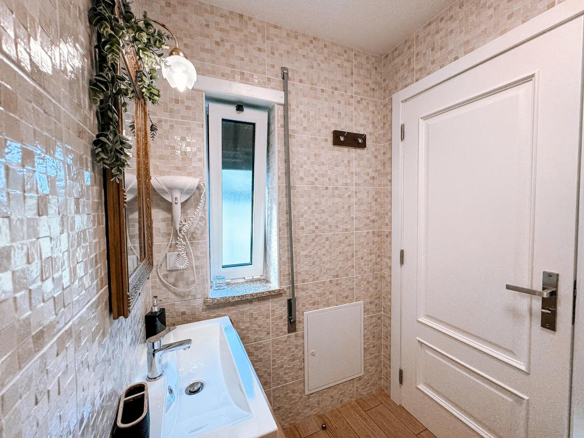 Ninho D'Arara Bed and Breakfast Tondela Exteriör bild