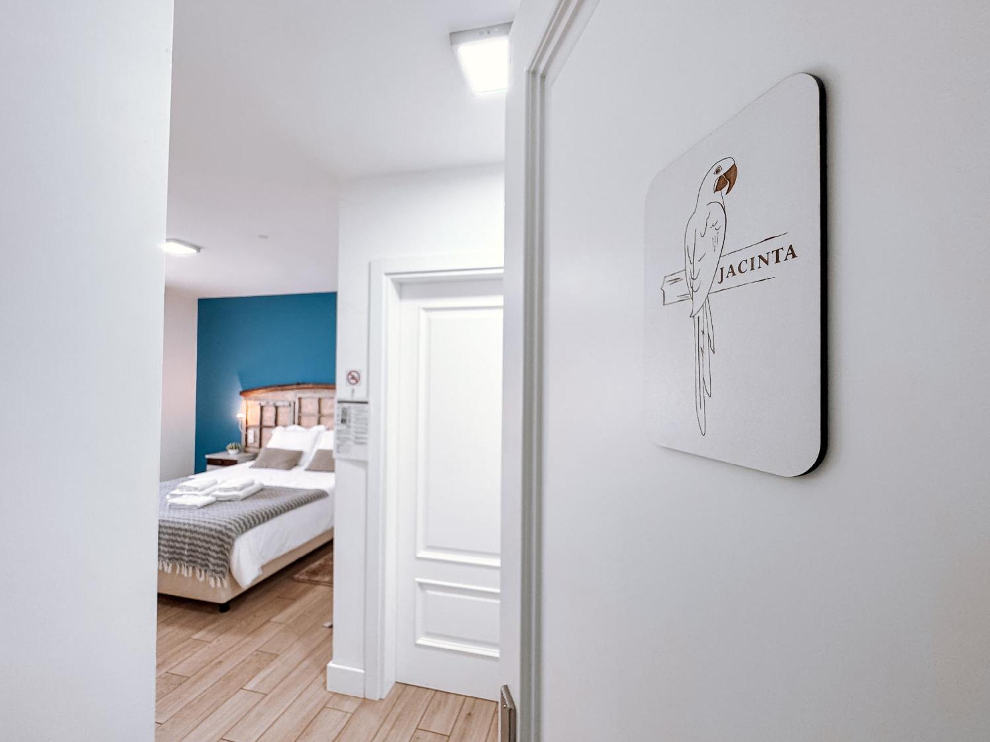 Ninho D'Arara Bed and Breakfast Tondela Exteriör bild