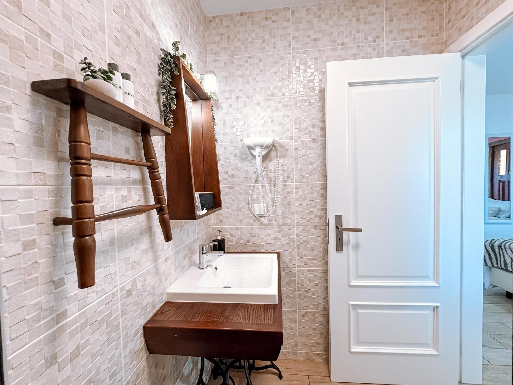 Ninho D'Arara Bed and Breakfast Tondela Exteriör bild