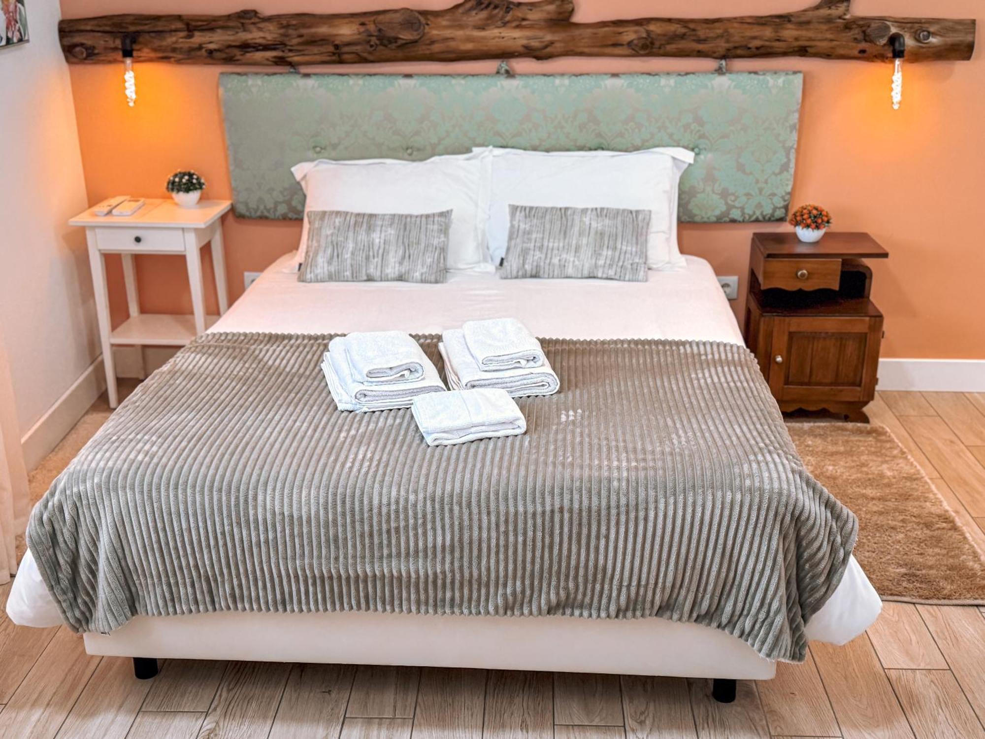Ninho D'Arara Bed and Breakfast Tondela Exteriör bild