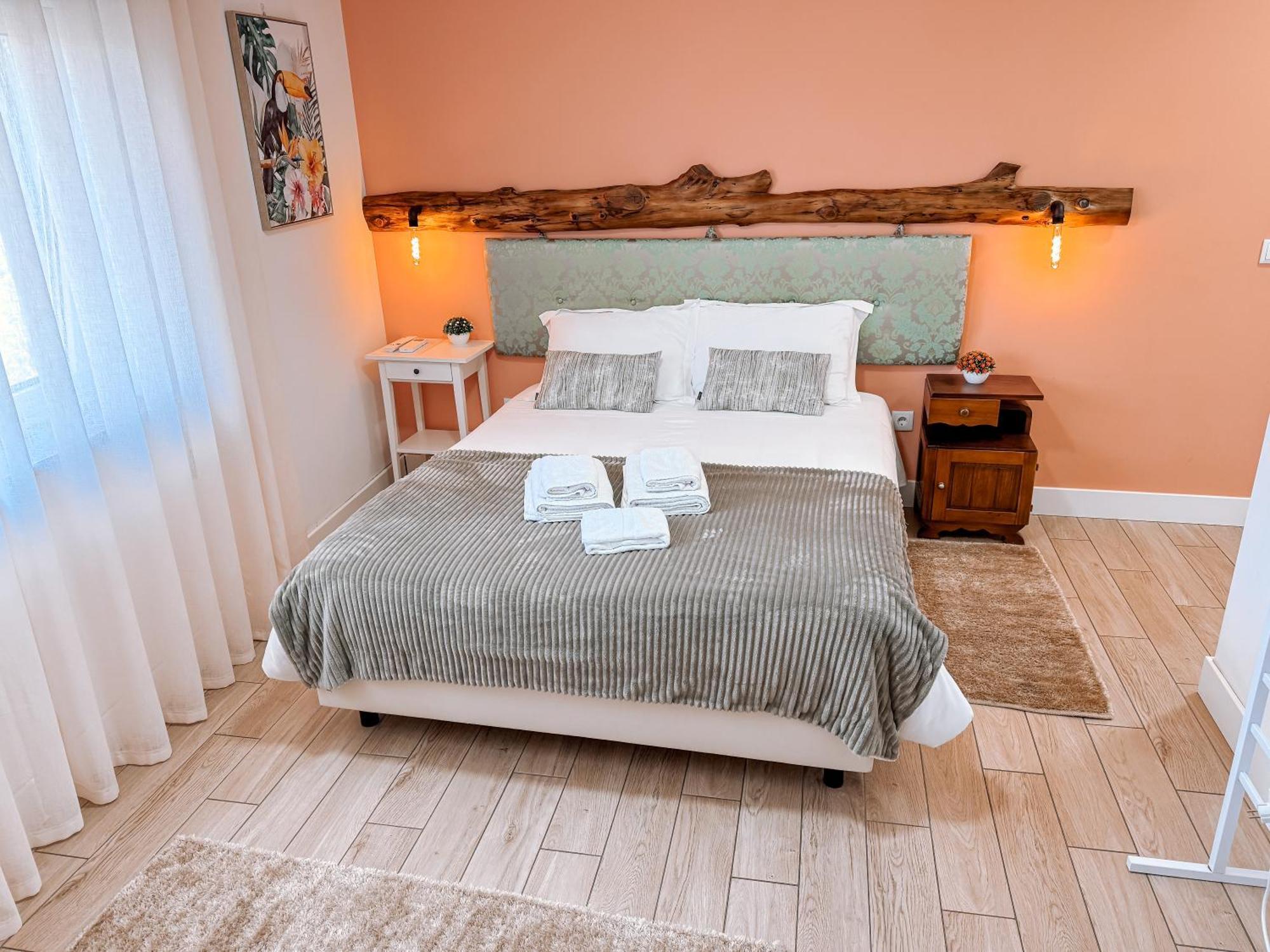 Ninho D'Arara Bed and Breakfast Tondela Exteriör bild